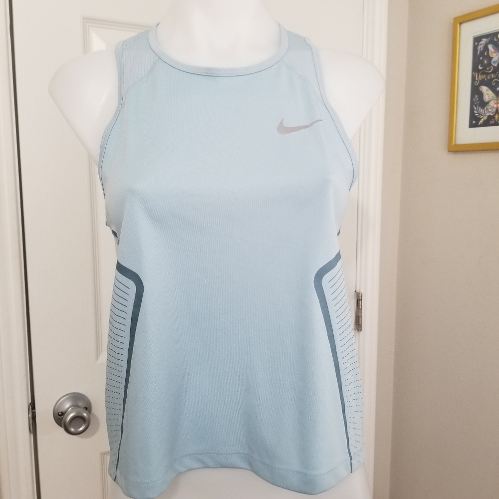 Nike Running DriFit Tank S NWOT Powder Blue